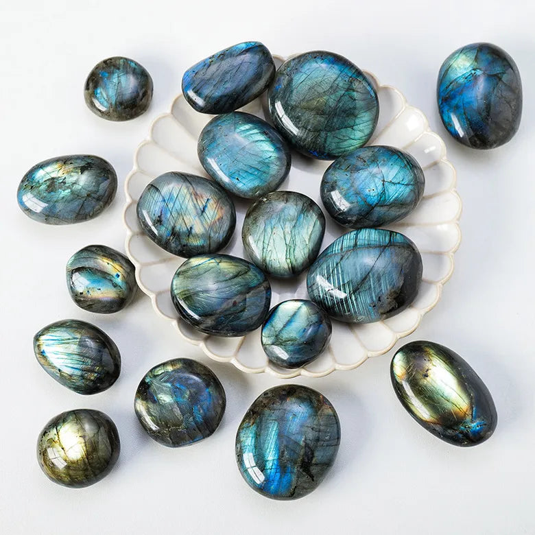 Magical Wind: Labradorite Polished Crystal Stone for Protection and Spiritual Awakening (5-6cm)