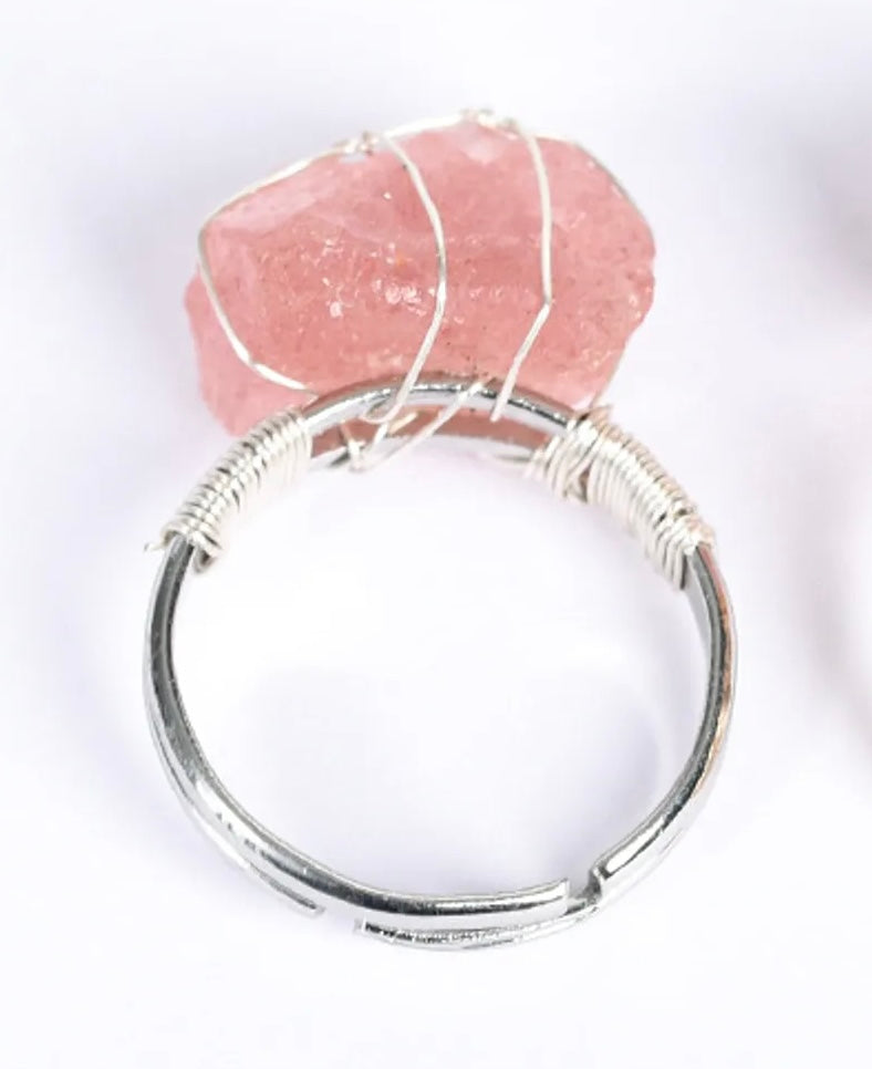 Berry Bliss: Adjustable Strawberry Quartz Crystal Ring for Nurturing Energy