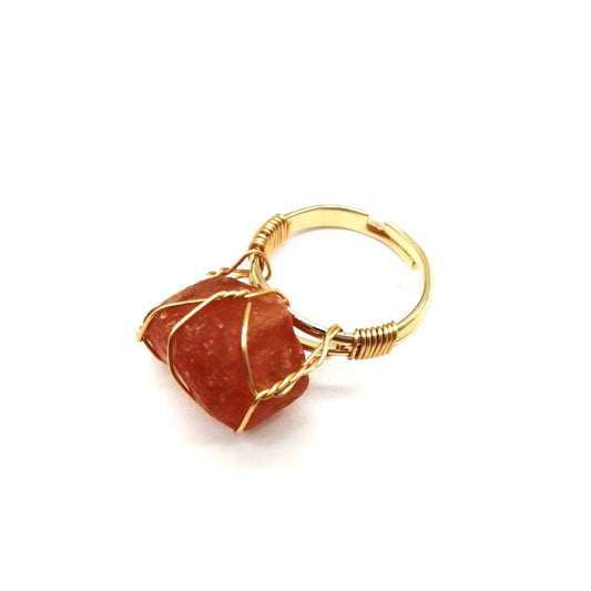 Spark of Creativity: Adjustable Red Agate Crystal Ring for Artistic Expression